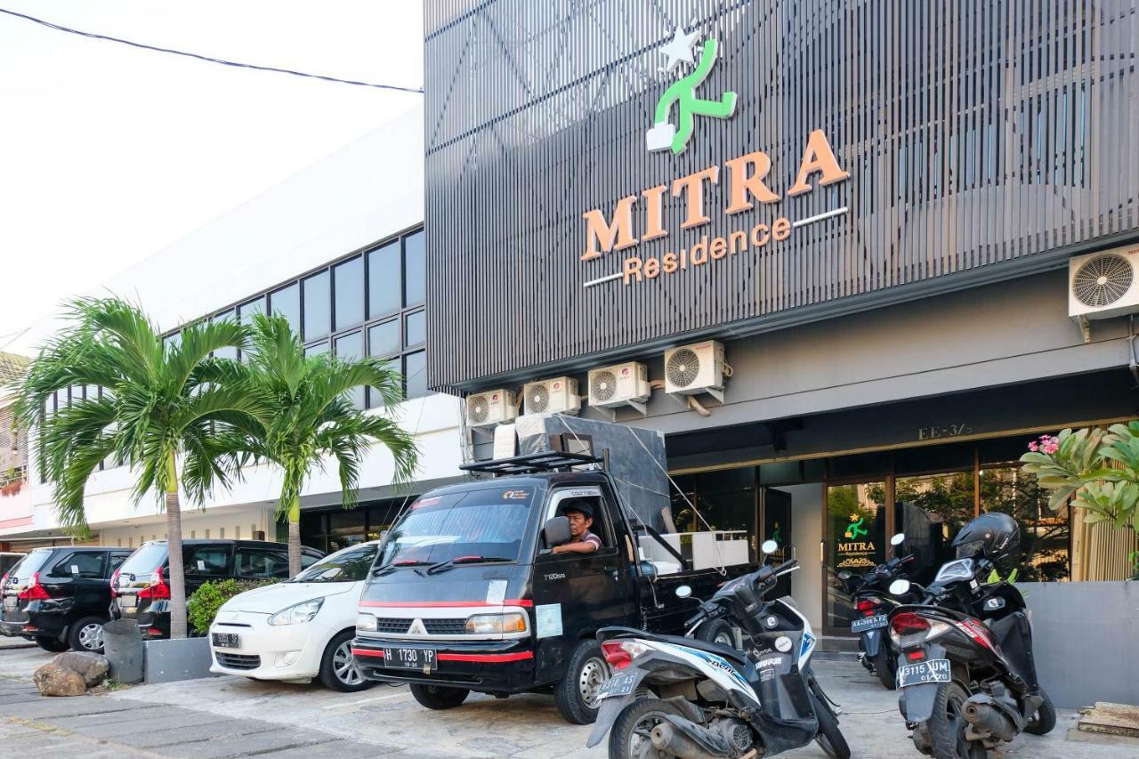 Reddoorz Near Ahmad Yani Airport 3 Hotel Semarang Bagian luar foto